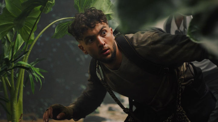 décor virtuel jungle publicité inoxtag revolut