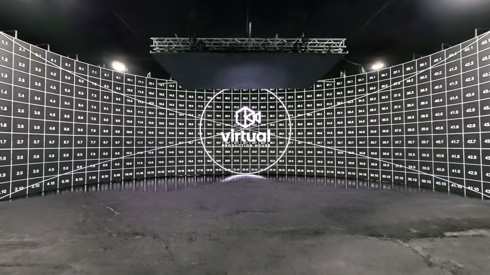 Le mur LED incurvé de Paris Élancourt dans le scan 3D, avec sa mire de 43 × 10 dalles